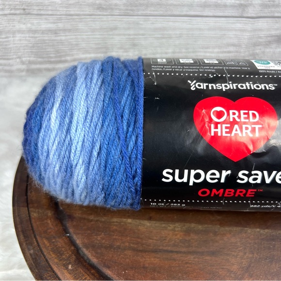 Red Heart Super Saver Ombre Medium Acrylic True Blue Yarn, 482 yd NEW - Picture 2 of 8